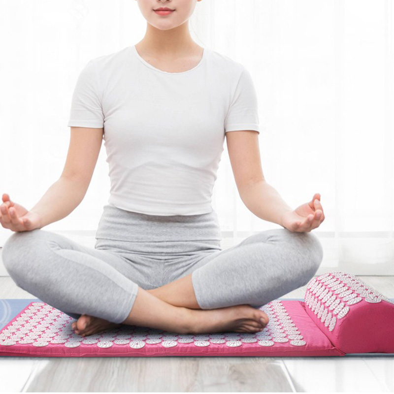 Yoga And Fitness Mat - แผ่นรองนวดกดจุด ชาคติ แมท พร้อมเข็มนวด บรรเทาอาการปวด คอ
